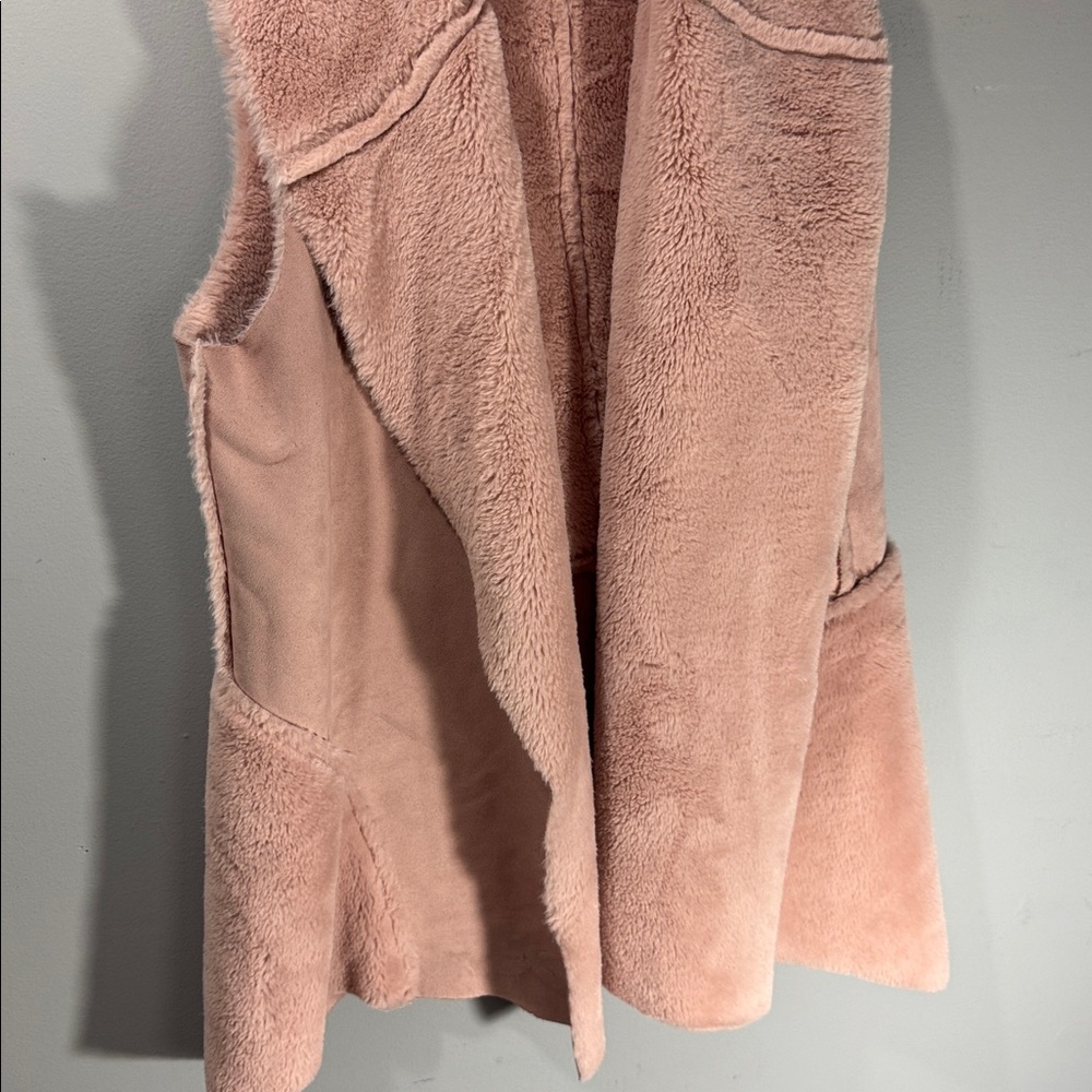 Me & Gee Pink Vest Size L/XL Made In Italy Faux Fur - Picture 5 of 7